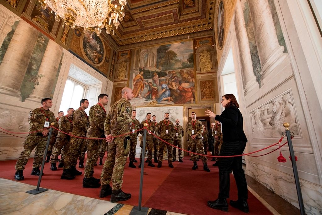 Roma, la Brigata Sassari in visita al palazzo del Quirinale