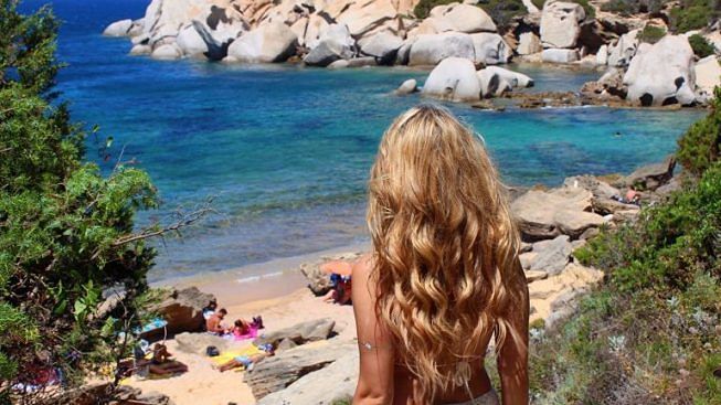 Turismo in Sardegna, tedeschi in fuga: “Hanno scelto Egitto e Tunisia, quest’anno il 25 % in meno”