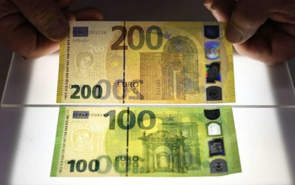 Arrivano le nuova banconote da 100 e 200 euro: sarà possibile anche lavarle e…stirarle