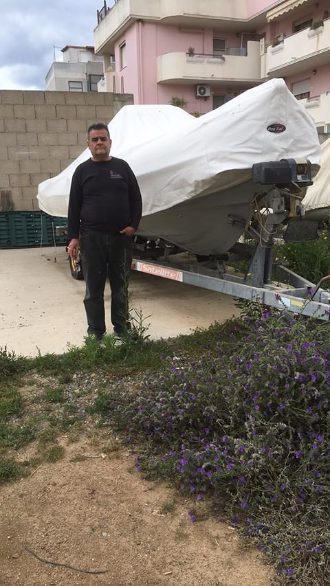 Fabrizio, la beffa alla Motorizzazione di Cagliari: “Revisione del carrello? Deve andare a Nuoro…”