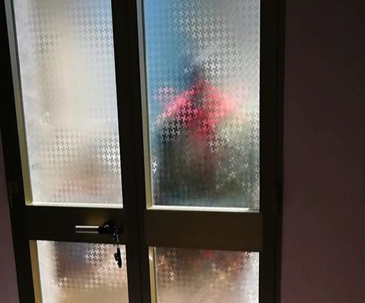 “Da giorni un gambiano tenta di entrare nelle case dei vicini. Famiglie terrorizzate a Quartu”