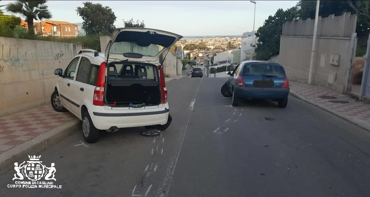 Cagliari, perde il controllo dell’auto e urta una macchina in sosta: un ferito a Barracca Manna