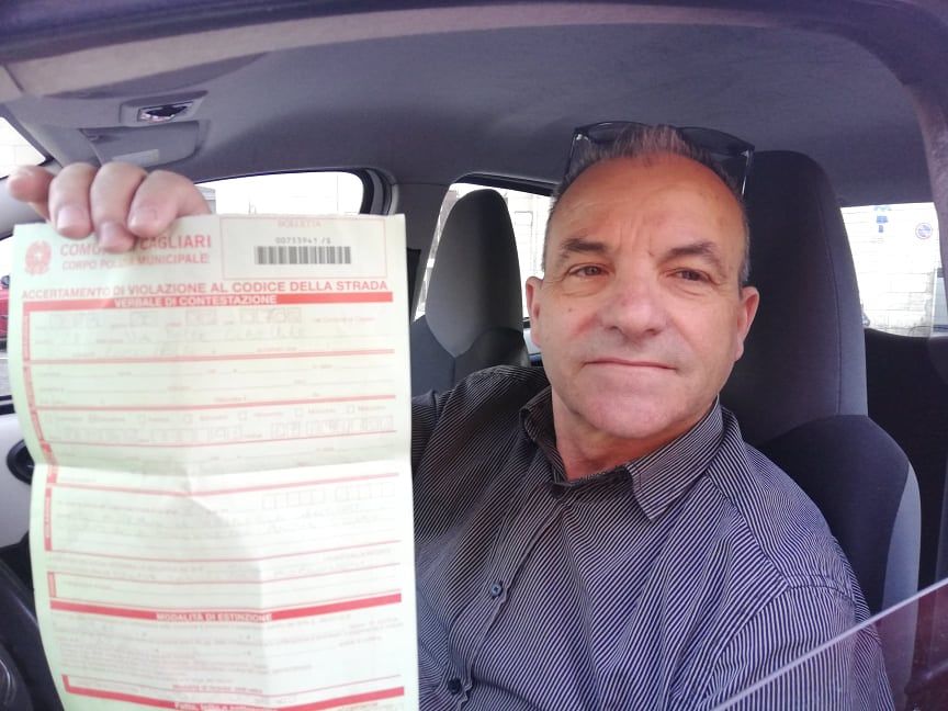 Mario di Pirri, infermiere “beffato” dalla pulizia delle strade: “Non voglio svegliarmi all’alba per spostare l’auto”