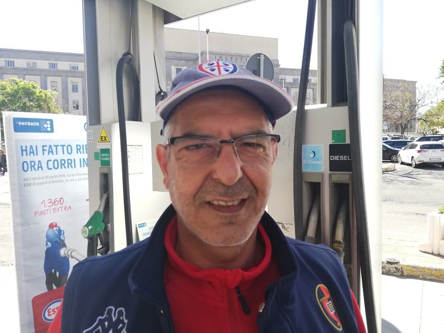 Benzinai infuriati a Cagliari: “Non arrivo a mille euro al mese, sono un semplice operaio”