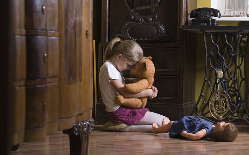 Non si è mai occupato della figlia, papà fantasma dovrà darle 66 mila euro di risarcimento