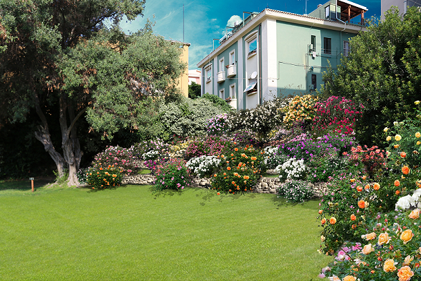 Cagliari, benefattori donano un mega roseto all’Orto dei Cappuccini