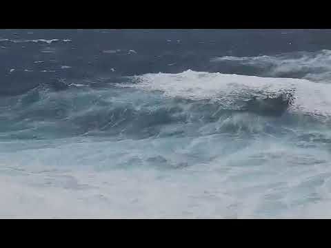 Vento pazzo in Sardegna, lo spettacolo di Punta delle Oche a Carloforte (VIDEO)