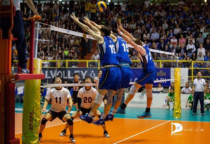 Cagliari, il grande show Nazionale del volley: l’Italia perde col Giappone 3-2, spettacolo al PalaPirastu