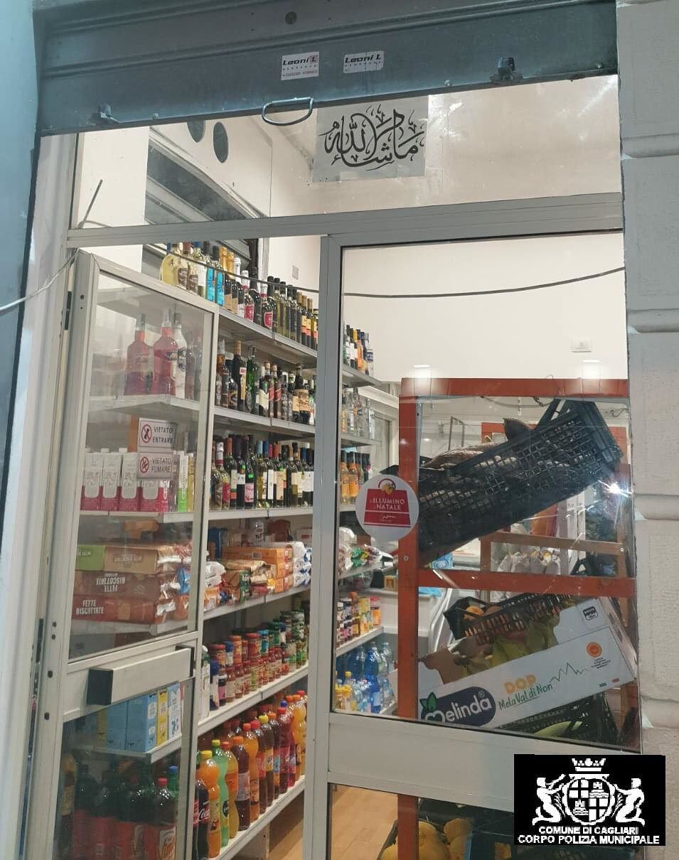 Cagliari, raffica di controlli della polizia locale nei quartieri della movida: sanzionati diversi locali