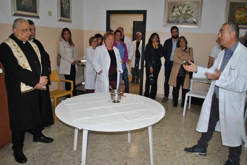 Aou Sassari, nuovi tavoli e poltroncine per il Servizio psichiatrico di diagnosi e cura