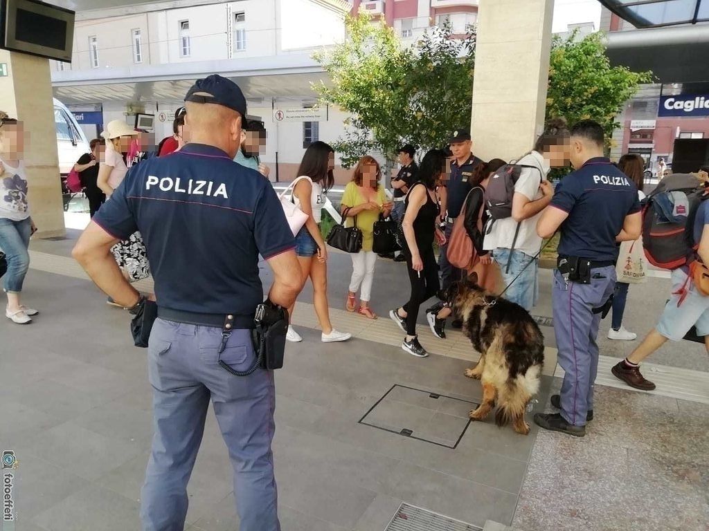 Controlli sui treni nel Cagliaritano: identificate 234 persone