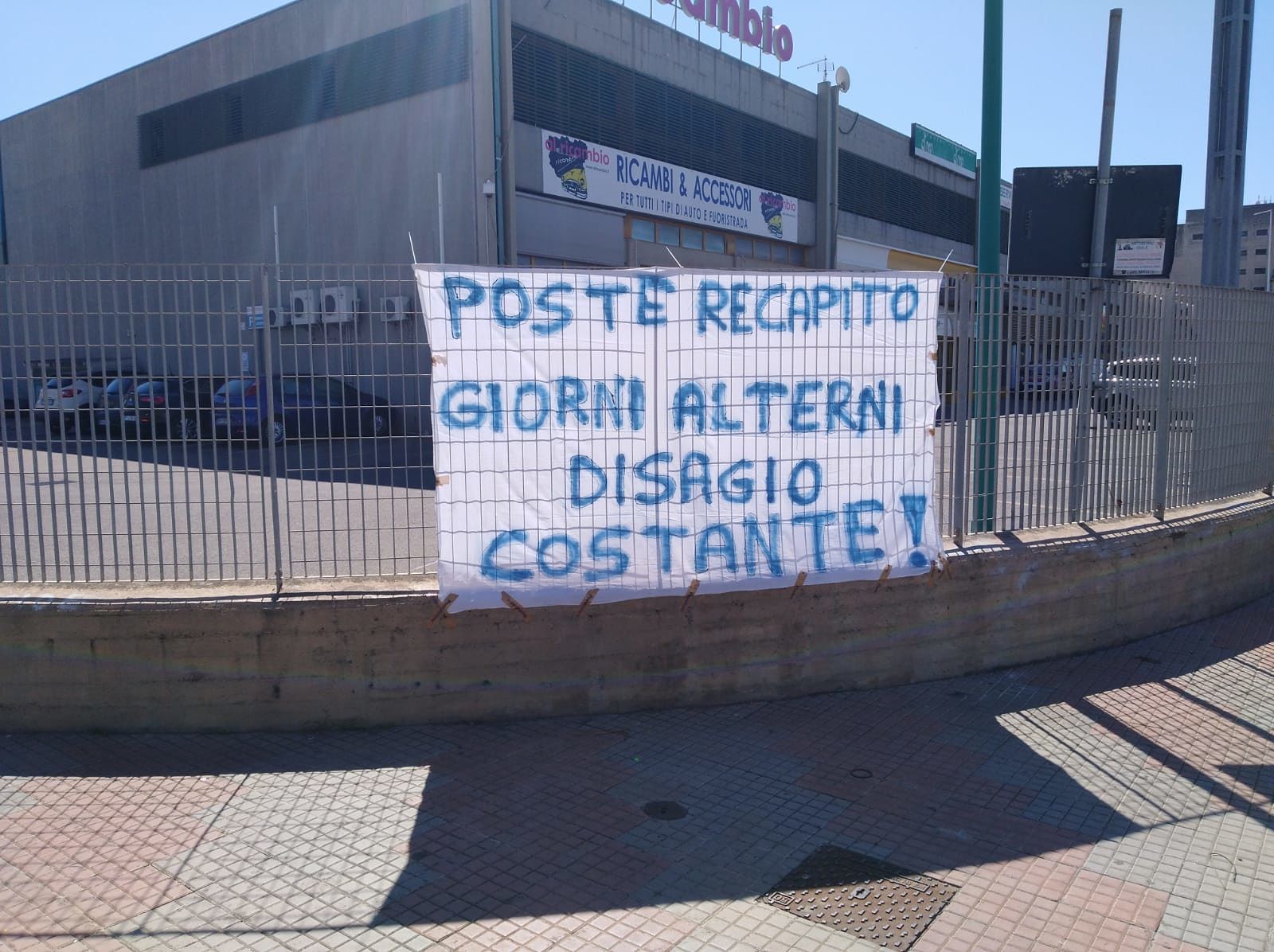 Cagliari, postini in protesta: “Contrari al recapito a giorni alterni, progetto fallimentare”