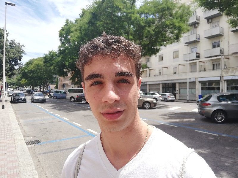 Gabriele, 18enne di Cagliari: “Poetto morto in inverno, più locali e discoteche come a Barcellona”