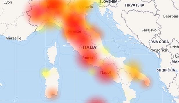 Vodafone down, problemi alla rete anche a Cagliari: “Non va, non funziona”