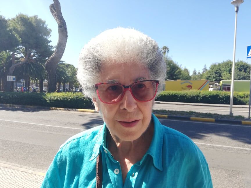 Luisa, pensionata di Cagliari: “Abito in viale Diaz, per colpa del concerto di Vasco non posso andare a curarmi”