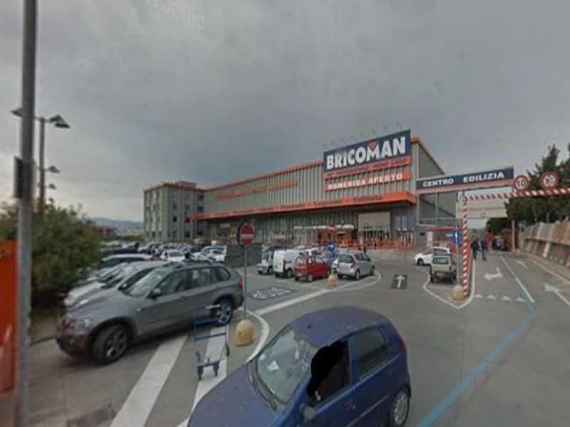 Elmas, ruba un paio di scarponi da Bricoman: denunciato un 48enne di Villasor