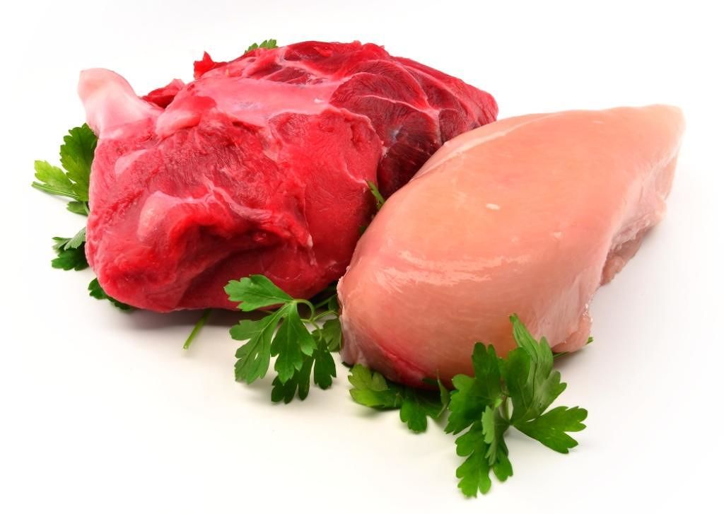 Carne bianca o rossa? “Stesso effetto nocivo sul livello di colesterolo”