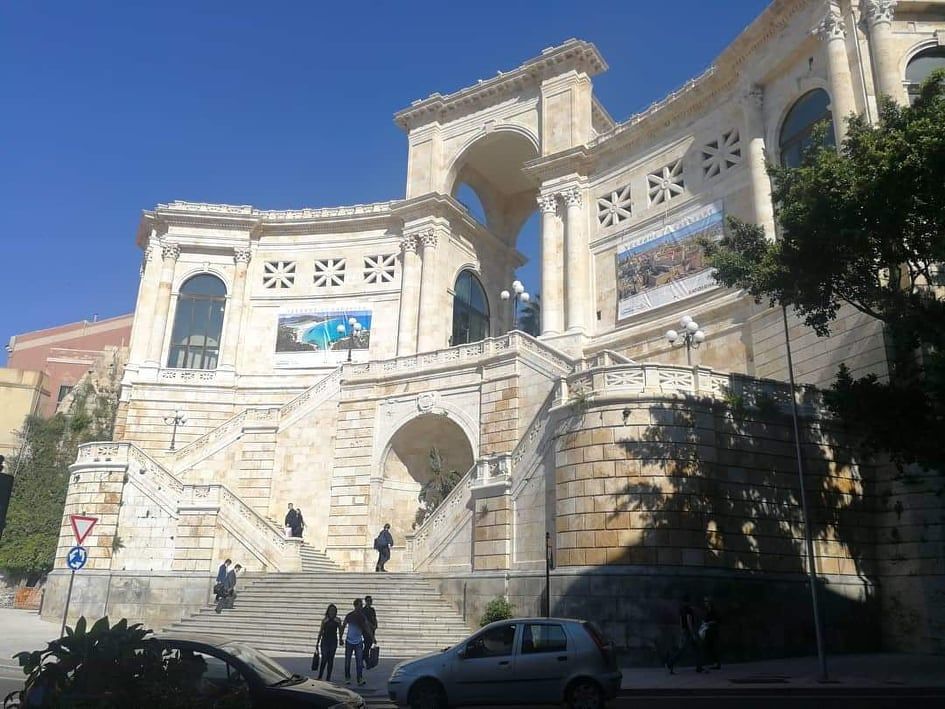 Cagliari, dopo quattro anni di lavori riapre la scalinata del Bastione di Saint Remy