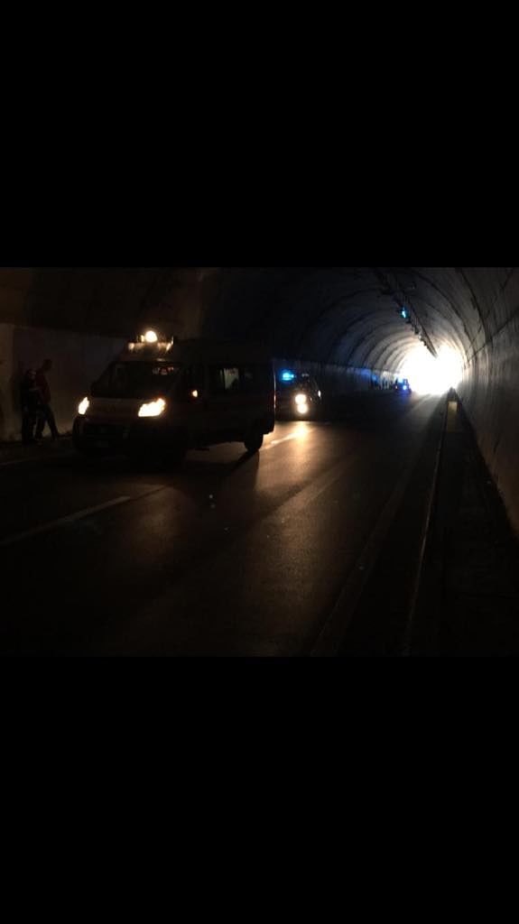 Sulcitana, travolto un ciclista nel viadotto tra Pula e Sarroch:  strada buia da incubo