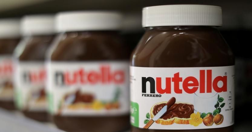 “Aumentateci lo stipendio”, operai in rivolta e fabbrica ferma: stop a Kinder Bueno e Nutella