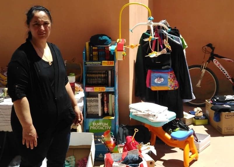 Stefania di Sestu, dopo il mercatino dell’usato l’sos: “Chi può dare un lavoro a mio figlio?”