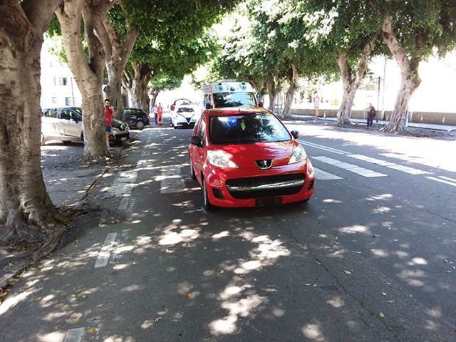 Cagliari, ragazza 15enne investita sulle strisce in viale Trieste: al volante un 28enne di Elmas