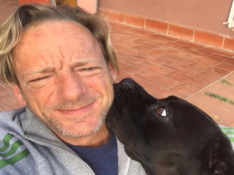 Selargius, la rabbia di Luca: “La mia dolce cagnetta Tamy avvelenata col topicida”