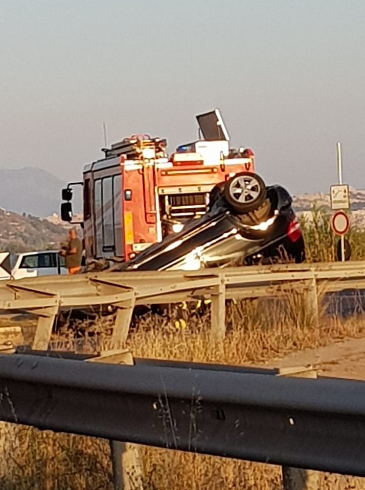 Quartu, incidente all’alba alla rotonda della Bussola: traffico in tilt per ore
