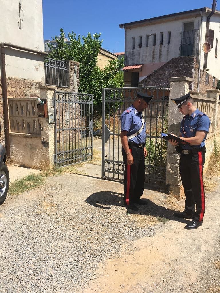 Maltrattamenti continui contro la madre 95enne: in manette pensionato a Carbonia