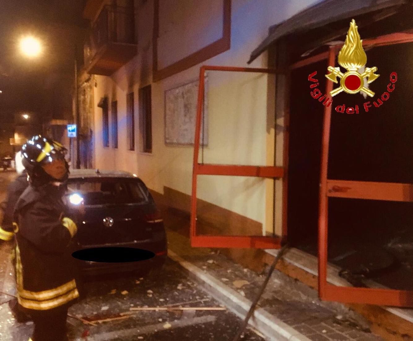 Attentato contro la sede del Pd di Dorgali: esplode una bombola del gas