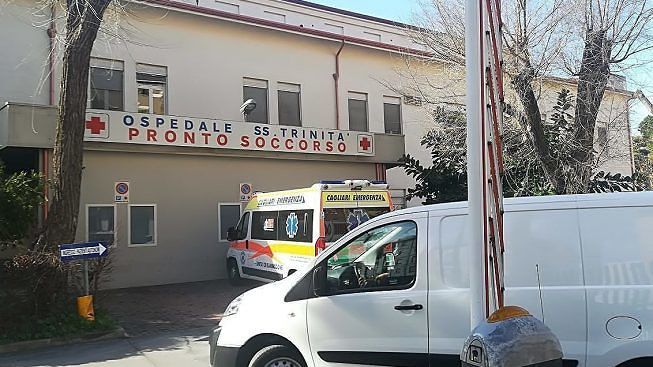 Cagliari, non è la puntura del ragno violino ma un tumore alla pelle: aperta un’inchiesta