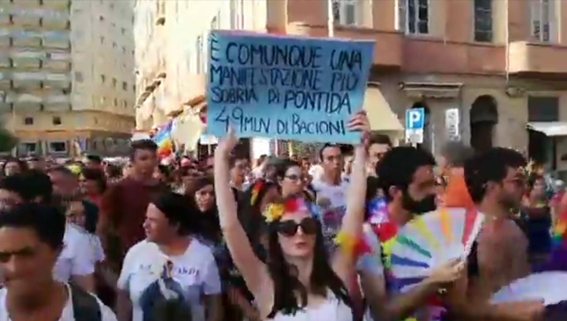 Cagliari, in 40mila al Sardegna Pride: “Tranquilli, non è il raduno della Lega”