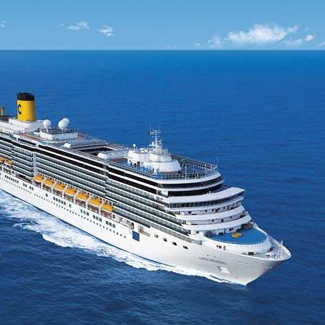 Venezia, panico e paura: nave da crociera Costa Deliziosa sbanda e rischia l’impatto con uno yacht