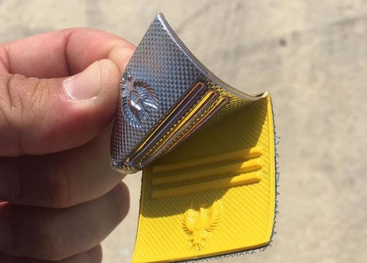 Cagliari, sindacati di polizia: “I nuovi distintivi? Si scollano. E dove li mettiamo se non abbiamo divise?”