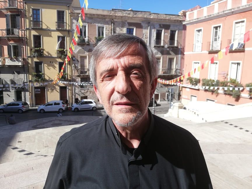 Cagliari, insulti e colpi sulla scalinata di Sant’Anna: “Ogni weekend caos e paura”