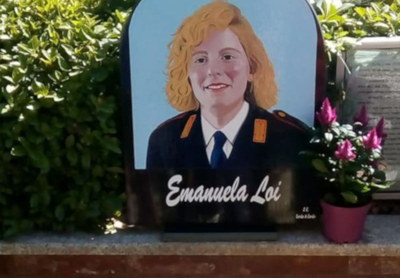 Sestu in lacrime ricorda Emanuela Loi, la giovane poliziotta uccisa nella strage di via D’Amelio