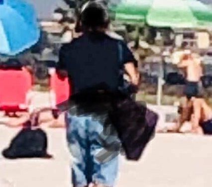 Quartu, allarme pedofilo al Poetto: “Un anziano si masturba in spiaggia davanti ai bimbi”