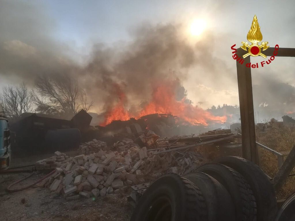 Cristina Murru, il racconto choc dall’incendio al Villaggio delle Mimose: “Travolti dalla nube di fumo rosso, un incubo”