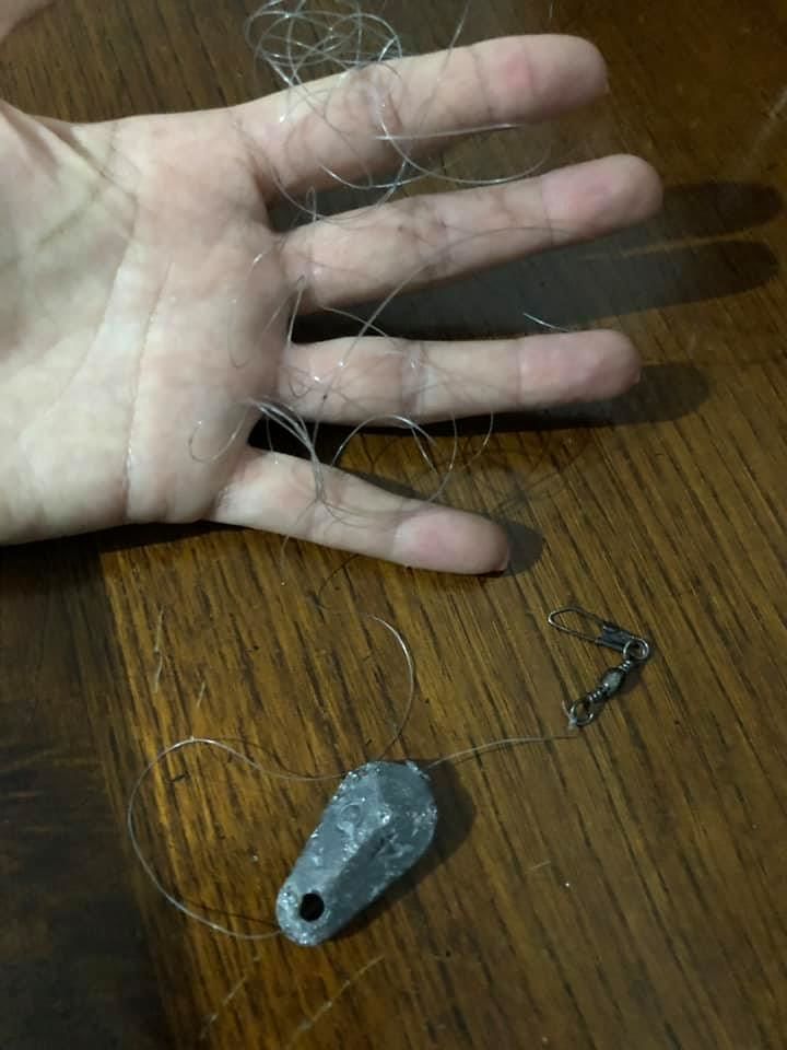 Quartu, paura alla rotonda della Bussola: “Una lenza tesa tra un palo e un albero”