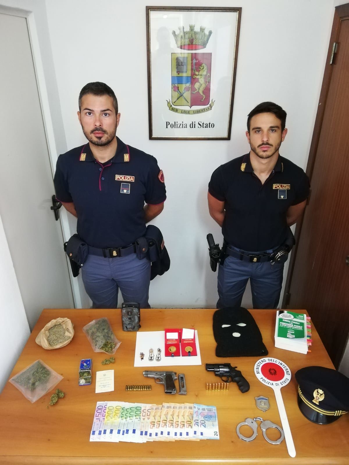 Armi e droga in Ogliastra: in manette incensurato di 28 anni