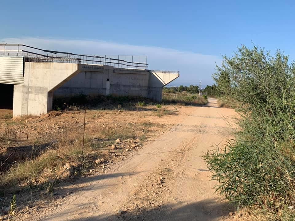 Capoterra, la Sulcitana “troncata”: “Macerie nel nostro territorio, ecco quel che resta della nuova statale 195”