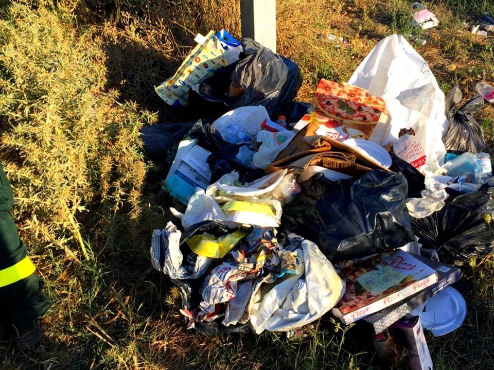 Da Cagliari a Sestu per sbarazzarsi dei rifiuti in aperta campagna: incivile sorpreso dai barracelli