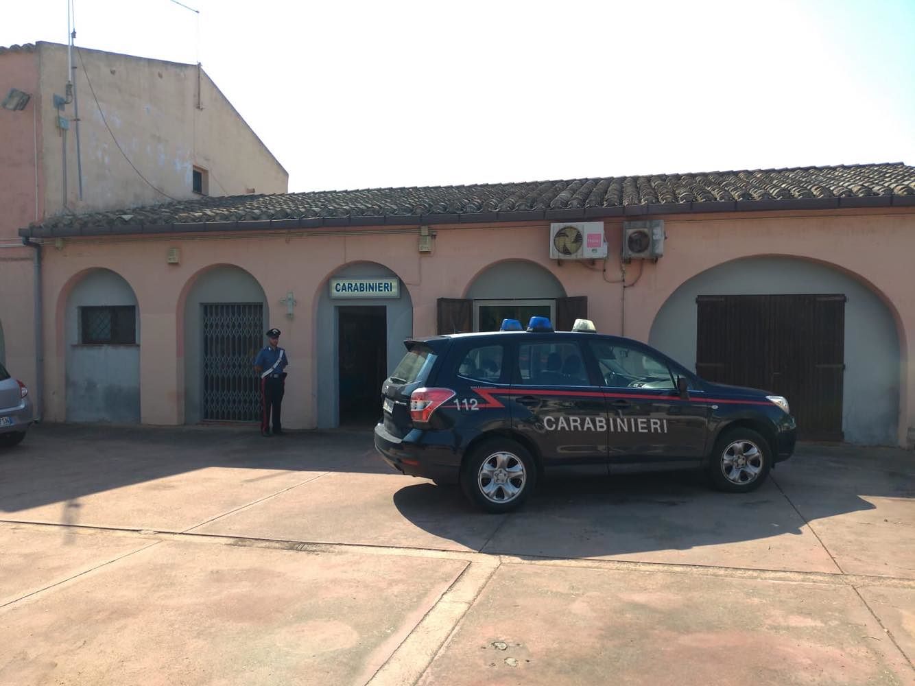 Furti seriali in spiaggia nel litorale di Quartu: denunciati due ladri