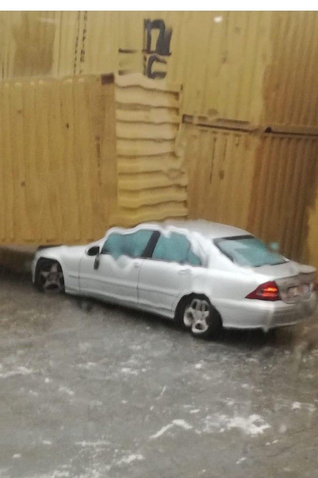 Cagliari, “tragedia sfiorata al porto: container schiaccia Mercedes con a bordo due persone”