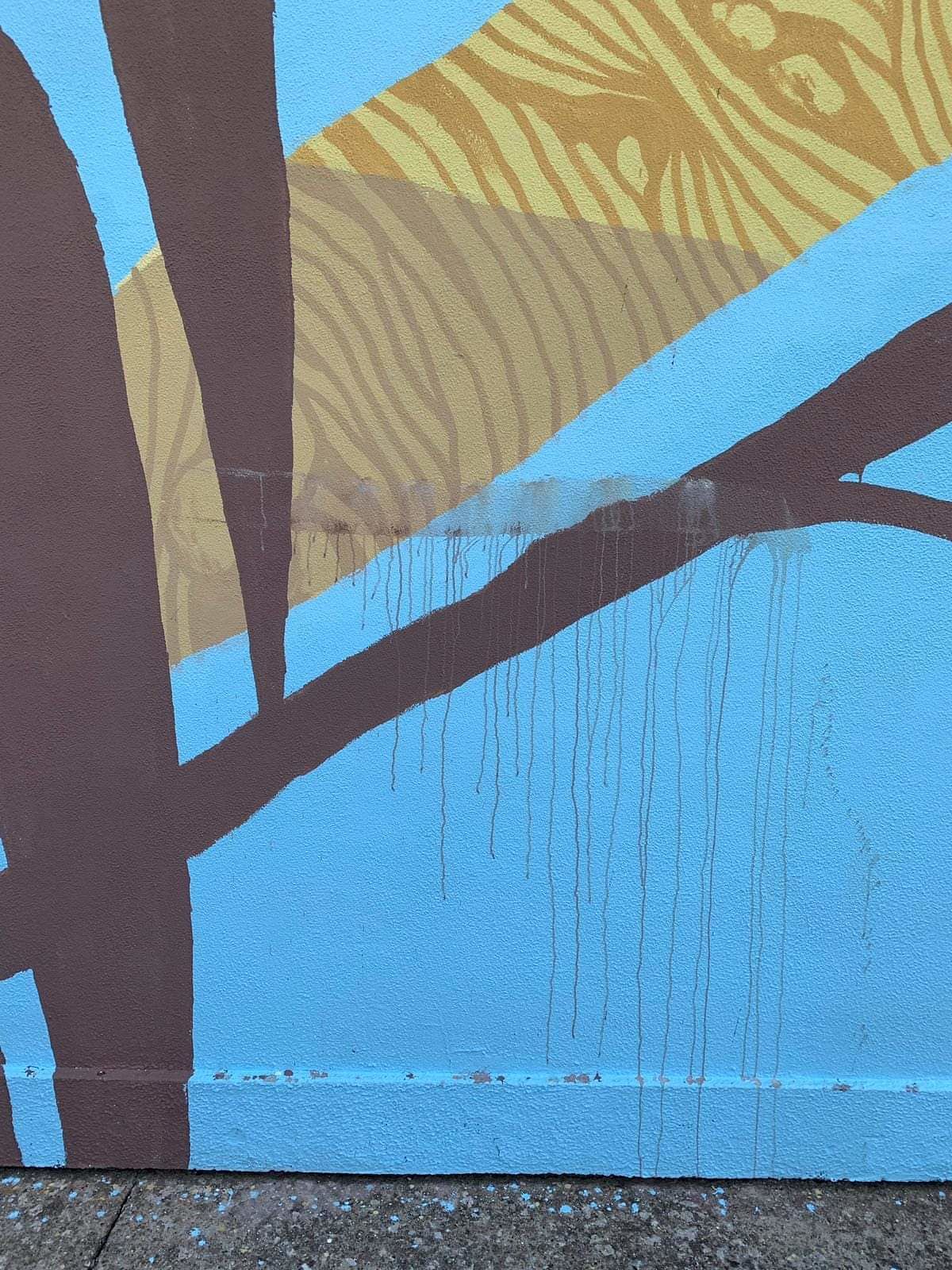 Sfregiata l’opera di Tellas, sdegno a Nuraminis: “Non chiamatele ragazzate”