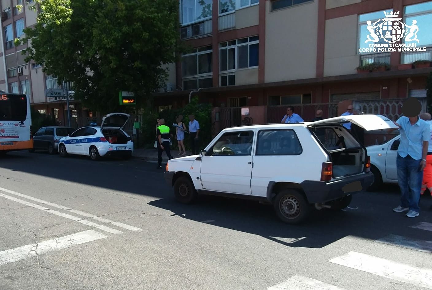 Incidente in viale Ciusa a Cagliari, anziana investita sulle strisce pedonali