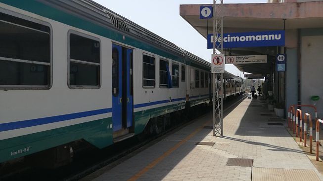 In tre occupano una casa cantoniera delle Ferrovie a Decimomannu: segnalati all’autorità giudiziaria