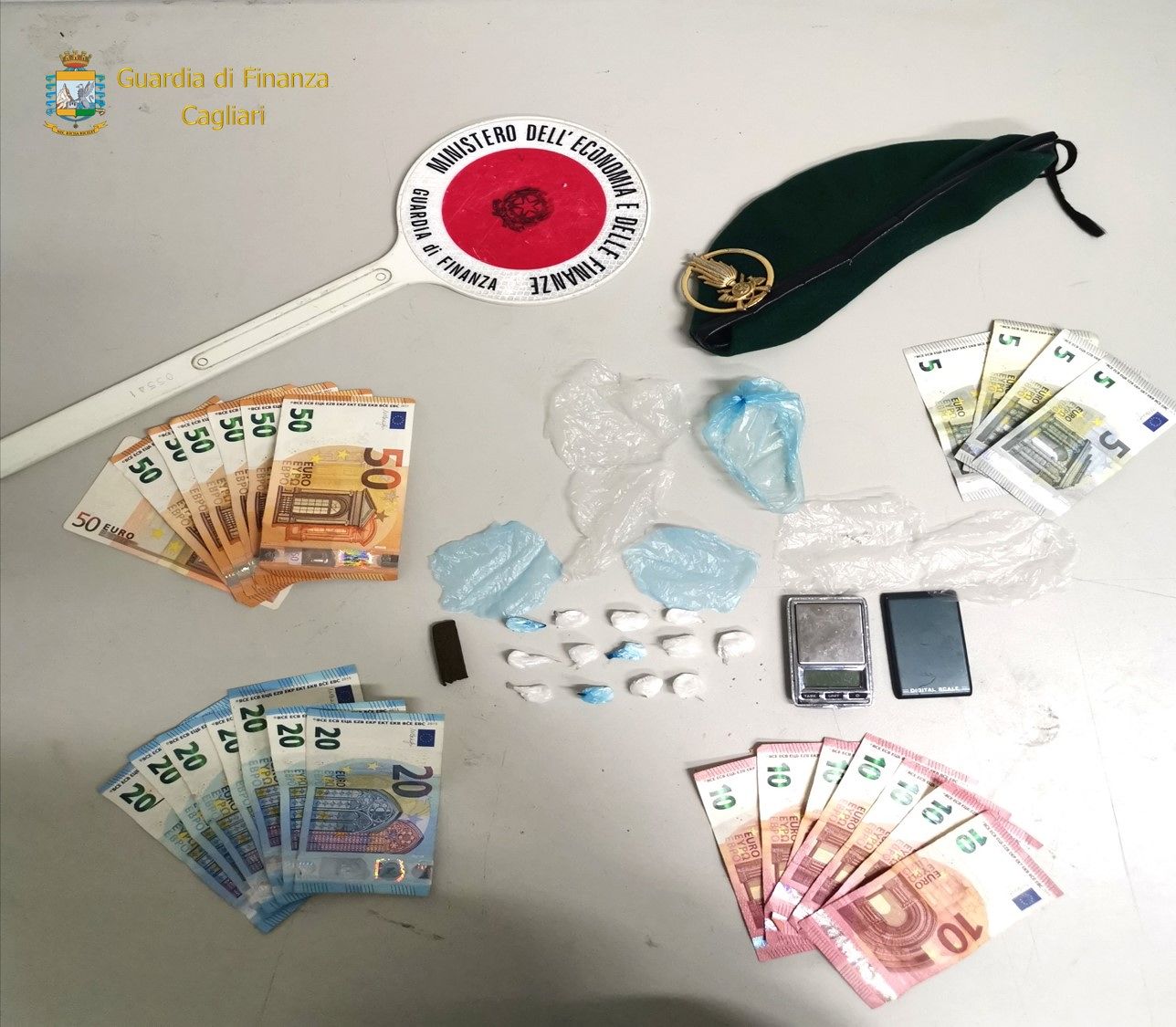 I Baschi Verdi arrestano un 44enne a Quartu per droga: cronaca del blitz in via Asproni