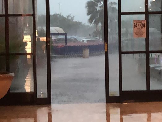 Bomba d’acqua anche a Quartucciu, allagamenti dentro Carrefour e Le Vele