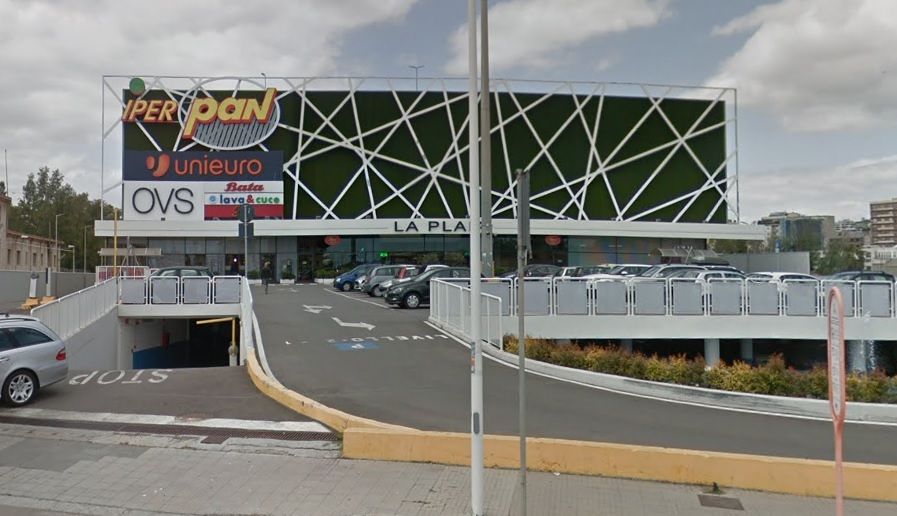 Cagliari, rubano rasoi e tonno all’Iperpan di viale La Plaia: arrestati un nuorese e un algerino